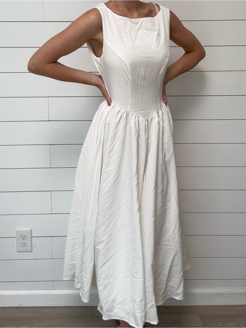 Amazon White Sleeveless Maxi Dress